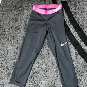 nike pro mid calf leggings